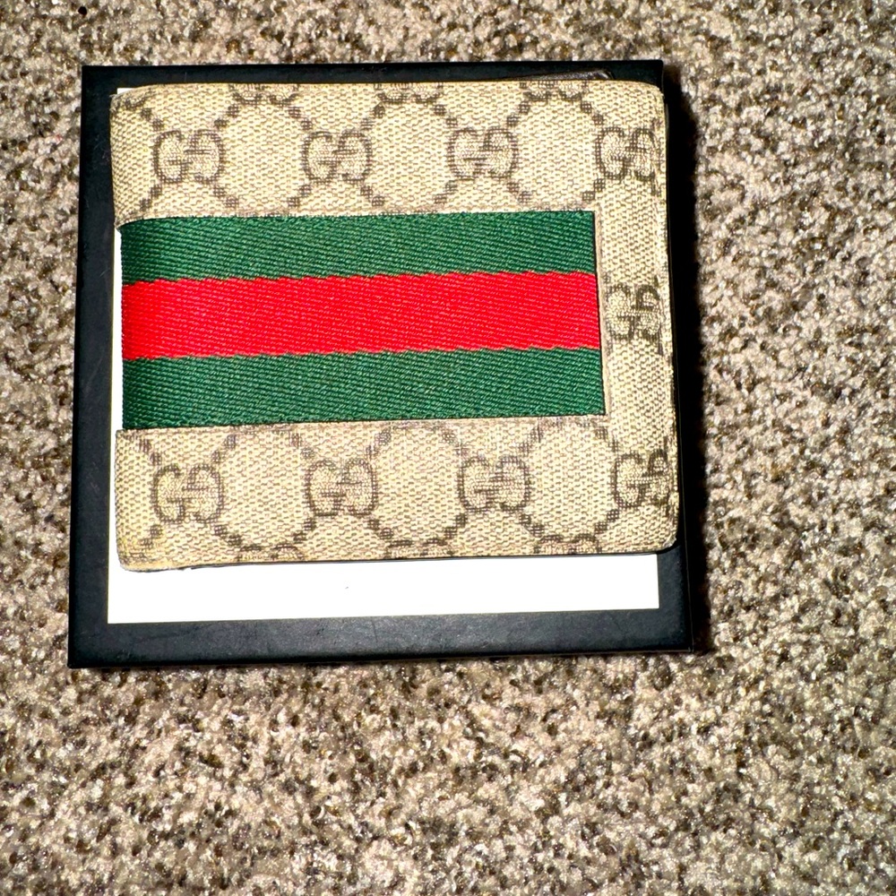Men’s Gucci Wallet